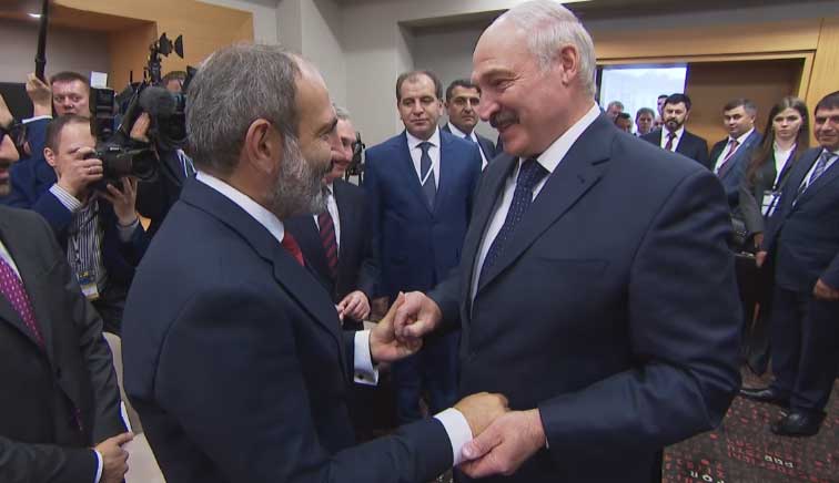 Nikol Pashinyan ev Lukashenko