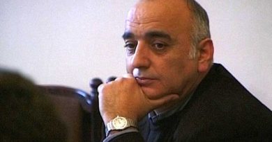 Վանո Սիրադեղյան