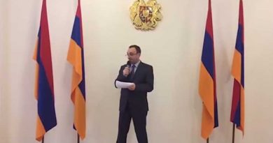 Հրայր Թովմասյան