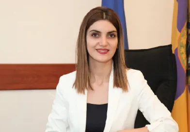 էջմիածնի նախկին համայնքապետ Դիանա Գասպարյանի սկեսրոջը մեղադրանք են առաջադրել․ նա հարցաքննվել է
