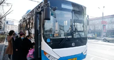 Երևանում ավտոբուսի վարորդը ուղեվարձը չվճարելու համար հարվածներ է հասցրել ուղևորին