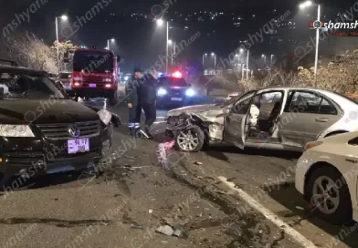 Երևանում բախվել են «Volkswagen»-ը, «Toyota»-ն, «Mercedes»-ը և «Lada»-ն. կան տուժածներ