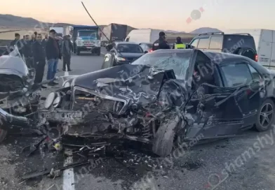 Ողբերգական ավտովթար՝ Արագածոտնի մարզում. կան զոհեր, վիրավորներ Ողբերգական ավտովթար՝ Արագածոտնի մարզում. կան զոհեր, վիրավորներ