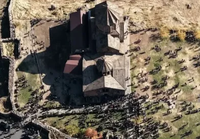 Որքան մարդ է ներկա եղել Հովհաննավանքում