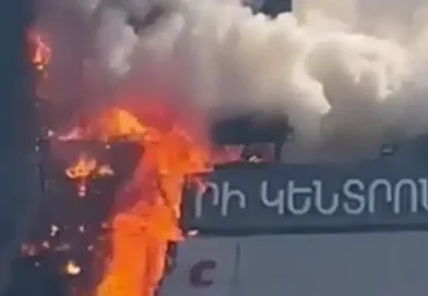 Խոշոր հրդեհ․ մարդկանց տարհանել են Կոմիտասի «Yerevan City»-ից