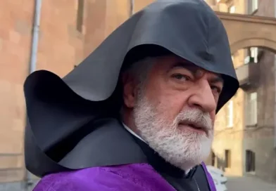 «Նիկոլ Փաշինյանին ներե՞լ եք ձեզ «Բենթլի Կճոյան» անվանելու համար». հարց՝ Նավասարդ արքեպիսկոպոսին