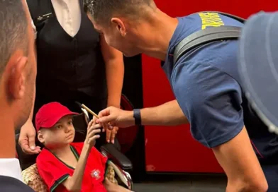 Դու իմ ճանաչած ամենապայծառ ու իմաստուն հրաշքներից էիր․ Մահացել է Երևանում Ռոնալդուի հետ հանդիպած Արեգը