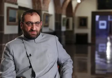 AntiCor-ի տեղեկությունները հաստատվեցին․ ՔԿ-ն բիրտ ճնշման է ենթարկում Արշակ Սրբազանի հարազատներին AntiCor-ի տեղեկությունները հաստատվեցին․ ՔԿ-ն բիրտ ճնշման է ենթարկում Արշակ Սրբազանի հարազատներին