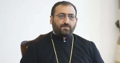 ԱԱԾ-ն քննչական կոմիտեի շենքում ձերբակալել է Արշակ Սրբազանին