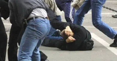 Ծեծկռտուք՝ Երևանում․ավտոմեքենան չզիջելու հարցի շուրջ առաջացած վիճաբանության ժամանակ հնչել են հայհոյանքներ և մասնակիցները միմյանց հարվածներ են հասցրել․ մանրամասներ