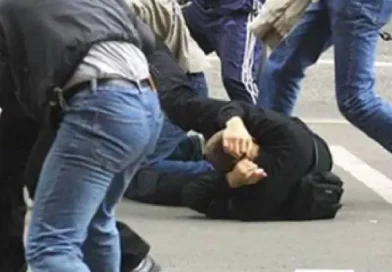 Ծեծկռտուք՝ Երևանում․ավտոմեքենան չզիջելու հարցի շուրջ առաջացած վիճաբանության ժամանակ հնչել են հայհոյանքներ և մասնակիցները միմյանց հարվածներ են հասցրել․ մանրամասներ