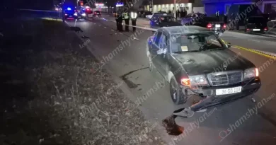 Վանաձորում 22-ամյա վարորդը «Mercedes»-ով վրաերթի է ենթարկել ճանապարհը չթույլատրելի հատվածով հատող 73-ամյա հետիոտնի․ վերջինը տեղում մահացել է