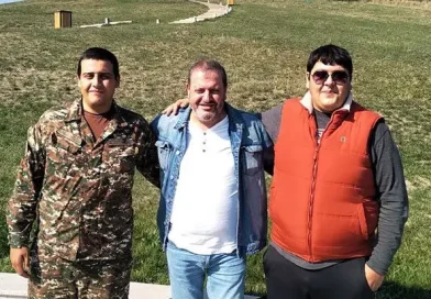 Ծնունդդ շնորհավոր Վարդանս, ներողություն կարոտիս համար. Դավիթ Ամալյանը շնորհավորել է պատերազմում զոհված որդու տարեդարձը