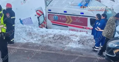 Գյումրիից հիվանդին Երևան տեղափոխող շտապօգնության ավտոմեքենան վթարի է ենթարկվել