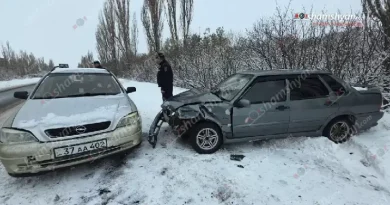 Հերթական ավտովթարը՝ մերկասառույցի պատճառով․ վարորդները հաստատել են՝ ճանապարհը մշակված չի եղել աղ ու ավազի խառնուրդով