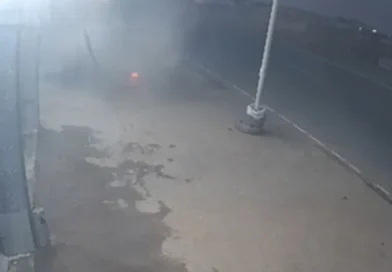 Բացառիկ տեսանյութ․ Lada Priora-ն Աշտարակում բախվել է հենասյանը․ 26-ամյա վարորդը մահացել է Բացառիկ տեսանյութ․ Lada Priora-ն Աշտարակում բախվել է հենասյանը․ 26-ամյա վարորդը մահացել է