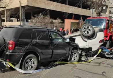 Խոշոր ավտովթար Շենգավիթում. 4 վիրավորներից մեկն անչափահաս է Խոշոր ավտովթար Շենգավիթում. 4 վիրավորներից մեկն անչափահաս է