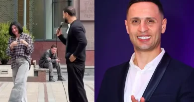 Անցորդների արձագանքը, երբ Արամ Մելիքյանը Հյուսիսային պողոտայում երգում է