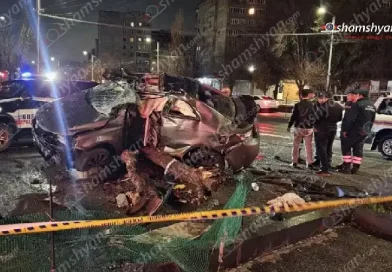 Ողբերգական ավտովթար՝ Աբովյան քաղաքում. մեքենան արմատից կոտրել է ծառն ու կողաշրջվել. կա 1 զոհ, 3 վիրավոր. մահացածը ծառայում էր ՀՀ ՊՆ N զորամասում