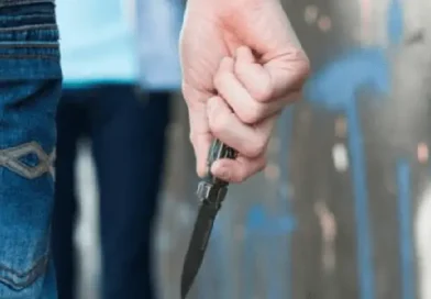 Պարեկները կանգնեցրել են ՀՀ ՊՆ պայմանագրային զինծառայողներ՝ երկվորյակ եղբայրների ավտոմեքենան ու պարզվել է, որ նրանցից մեկի մոտ առկա է ծալովի դանակ, մյուսի մոտ՝ մոխրանման հետքերով կաթոցիչ