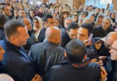 Ով էր կազմակերպել սադրանքը Սուրբ Աննա եկեղեցում. զրուցել են ձերբակալված երիտասարդների տնօրենի հետ Ով էր կազմակերպել սադրանքը Սուրբ Աննա եկեղեցում. զրուցել են ձերբակալված երիտասարդների տնօրենի հետ