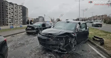 Երևանում 18-ամյա վարորդն անցել է կանաչ խոտածածկի վրայով, բախվել 2 մեքենայի. կա զոհ