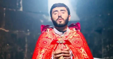 Այո՛, Միքայել Սրբազանը կին և երեխա ունի․ ի՞նչ մանրամասներ է ասել Տեր Արամ. ՏԵՍԱՆՅՈՒԹ