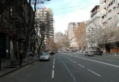 Երևանի Ամիրյան փողոցը անվանակոչվեց Պապ թագավորի անունով Երևանի Ամիրյան փողոցը անվանակոչվեց Պապ թագավորի անունով