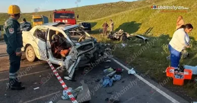 Բախվել են «Mercedes»-ը և «Կամազ»-ը․ 3 անչափահասներ տեղափոխվել են ԲԿ