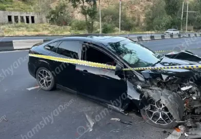 Ավտովթար Մյասնիկյան պողոտայում․ կա 3 վիրավոր Ավտովթար Մյասնիկյան պողոտայում․ կա 3 վիրավոր