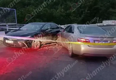 2 «Toyota Camry»-ների բախման հետևանքով 1 անչափահաս է հոսպիտալացվել