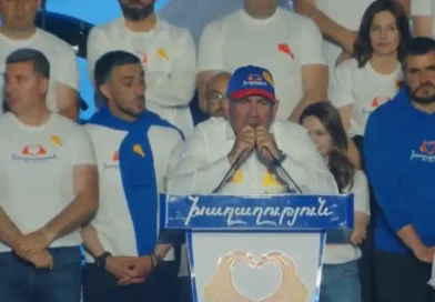 Փաշինյանը խոստացավ ընտրությունից անմիջապես հետո կալանավորել Քոչարյանին, Կարապետյանին ու Ծառուկյանին