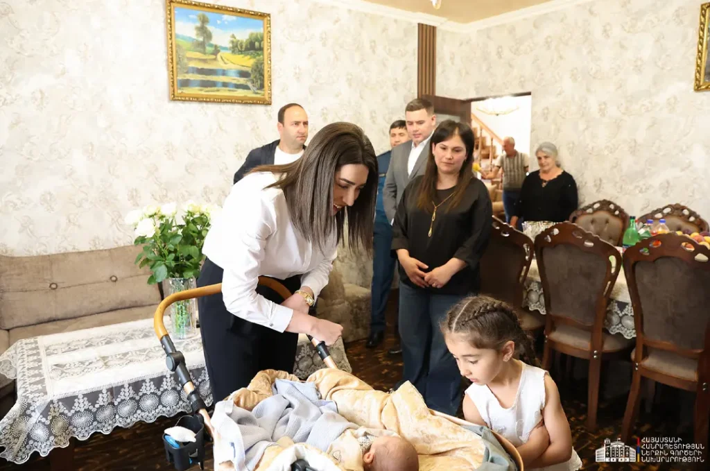 arpine sargsyan tigran erexa