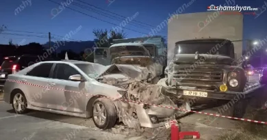 Բացառիկ տեսանյութ՝ Եղվարդ-Զովունի ավտոճանապարհը փակած խոշոր ավտովթարից