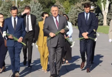 ՀՀ-ում Ֆրանսիայի նորանշանակ դեսպանը այցելել է Հայոց ցեղասպանության հուշահամալիր ՀՀ-ում Ֆրանսիայի նորանշանակ դեսպանը այցելել է Հայոց ցեղասպանության հուշահամալիր
