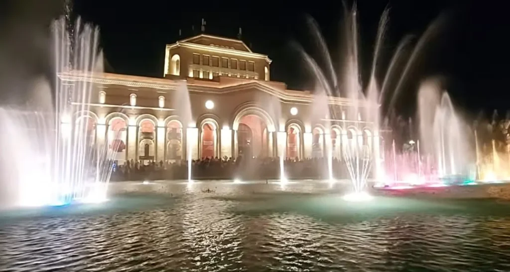 Հրապարակի երգող շատրվաններ