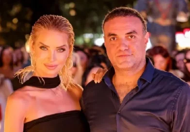 «Դու իմն ես, ես՝ քոնը»․ Աշոտ Տեր-Մաթևոսյանի ջերմ շնորհավորանքը կնոջը